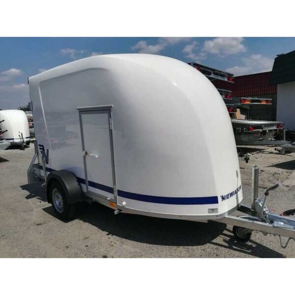 GG Niewiadów Polyester-Transporter mit Seitentür und Laderampe