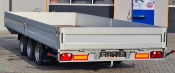 H1111_2e5db66e-adf7-45c6-9f0e-9a1998c94426 Pritsche Boss 600 x 200 cm 3500 KG + Rampen + Stützen