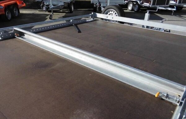 K11111 Anhänger Pritsche Räder unten LIDER - PTAC : 3500 kg - 2 Achsen gebremst - 506 x 215 cm