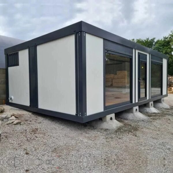 Set aus zwei Bungalows der Sonderserie