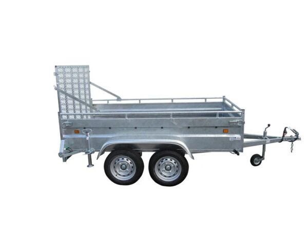 YYYYY Lider Robust 2,51 M X 1,34 M / 750 kg 2 Achsen